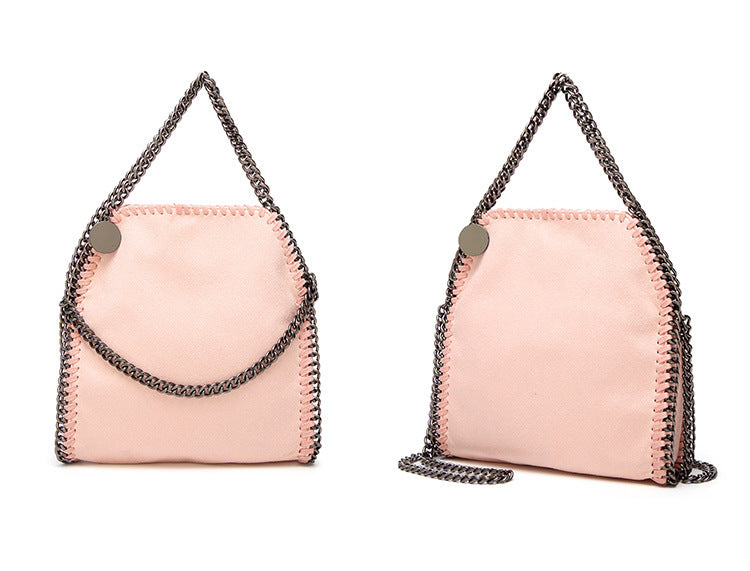 Élégance Moderne : Le Sac à Chaîne Iconique