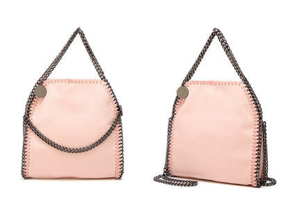Élégance Moderne : Le Sac à Chaîne Iconique